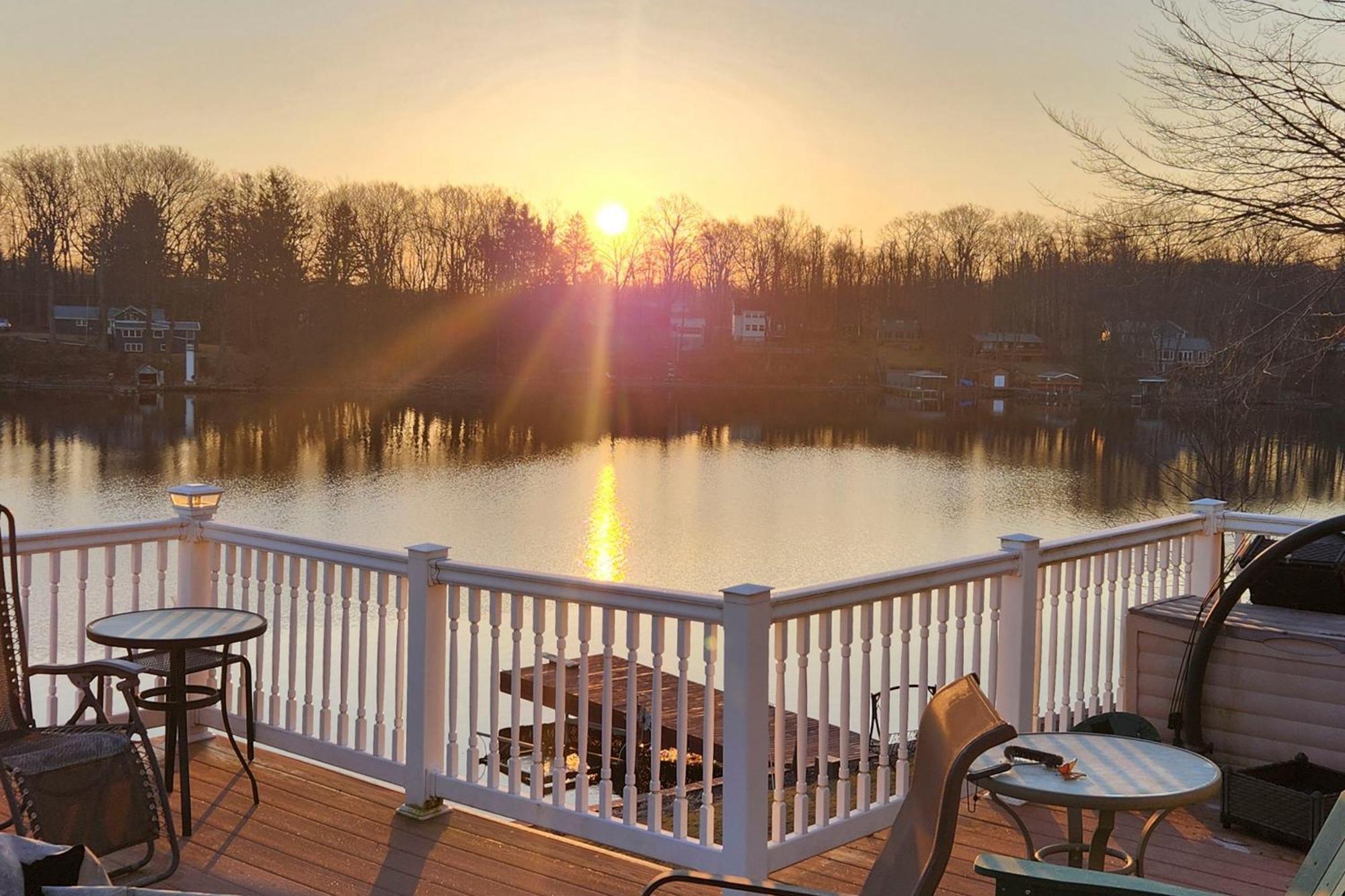 Waterfront Wolcott Vacation Rental With Deck And Views ภายนอก รูปภาพ