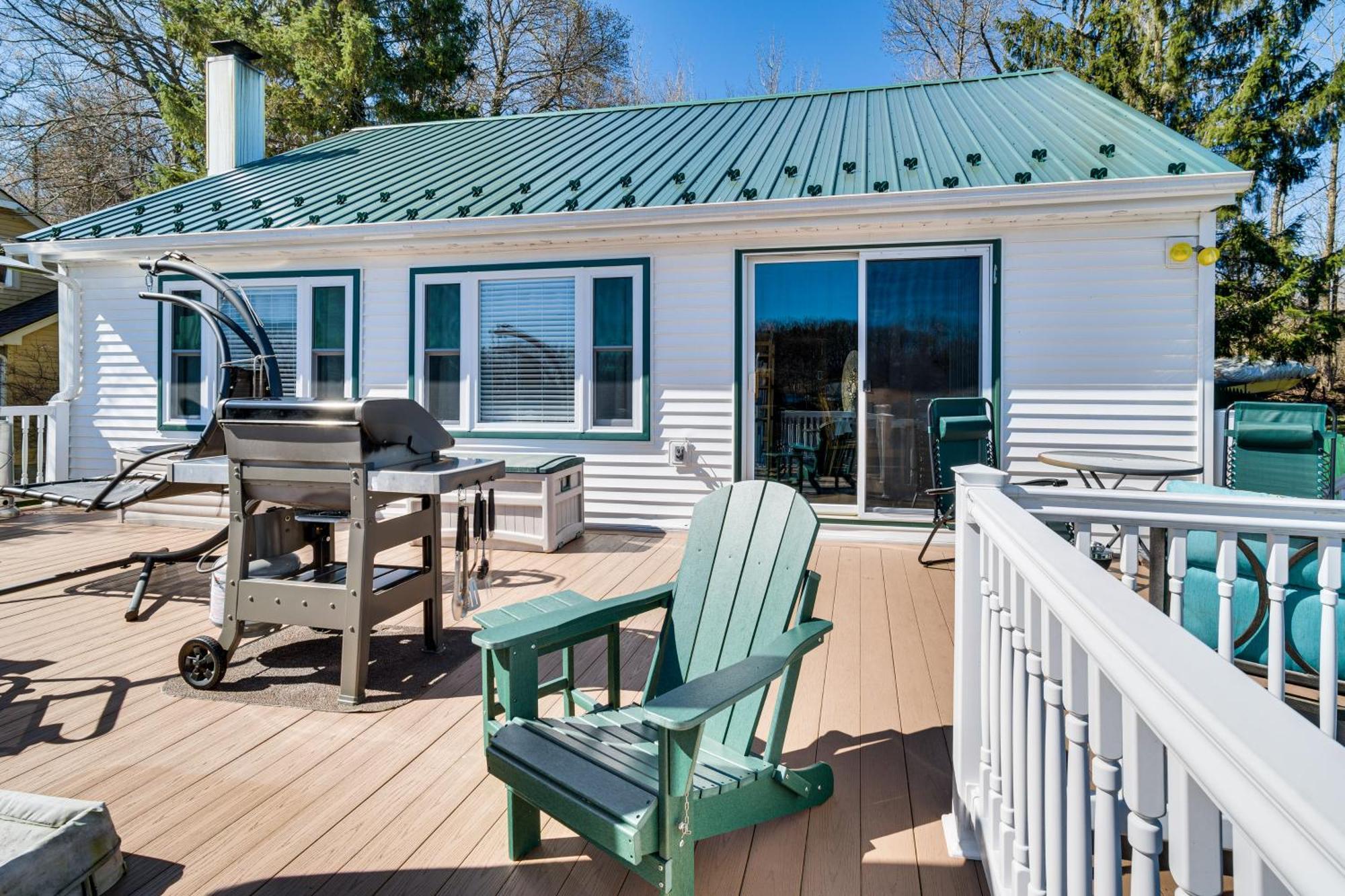 Waterfront Wolcott Vacation Rental With Deck And Views ภายนอก รูปภาพ