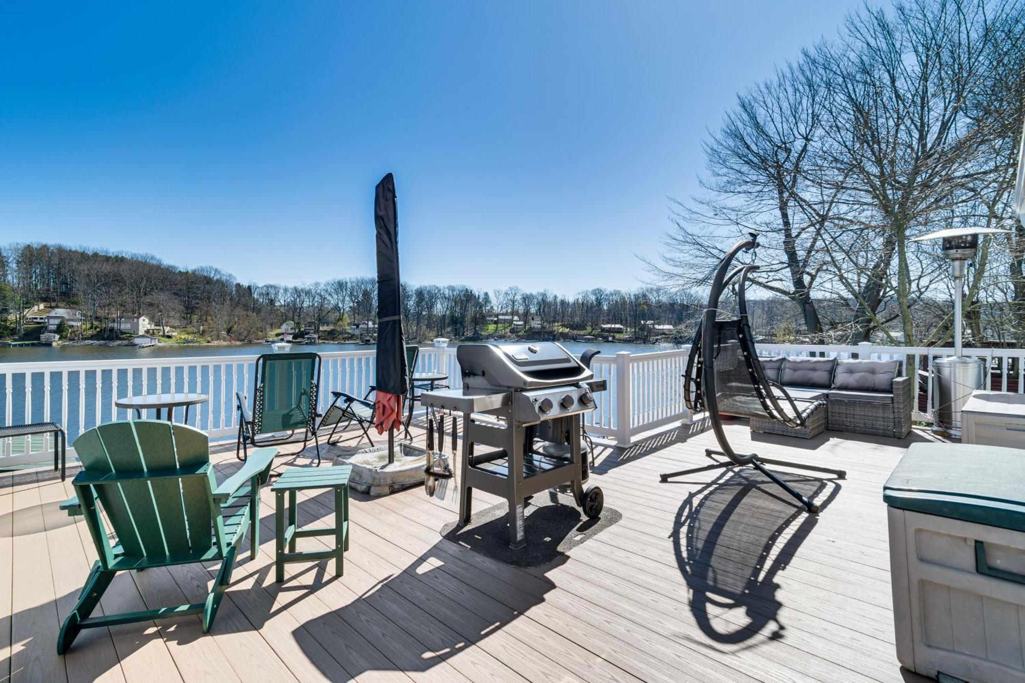 Waterfront Wolcott Vacation Rental With Deck And Views ภายนอก รูปภาพ
